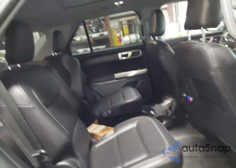 2023 Ford Explorer Xlt from USA, damaged, VIN 1FMSK8DH1PGA15606